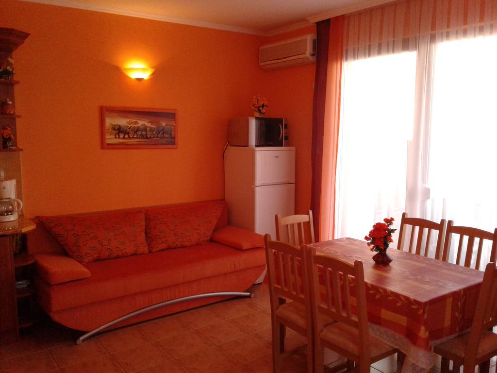 Balaton Wellness Apartman Шиофок Экстерьер фото