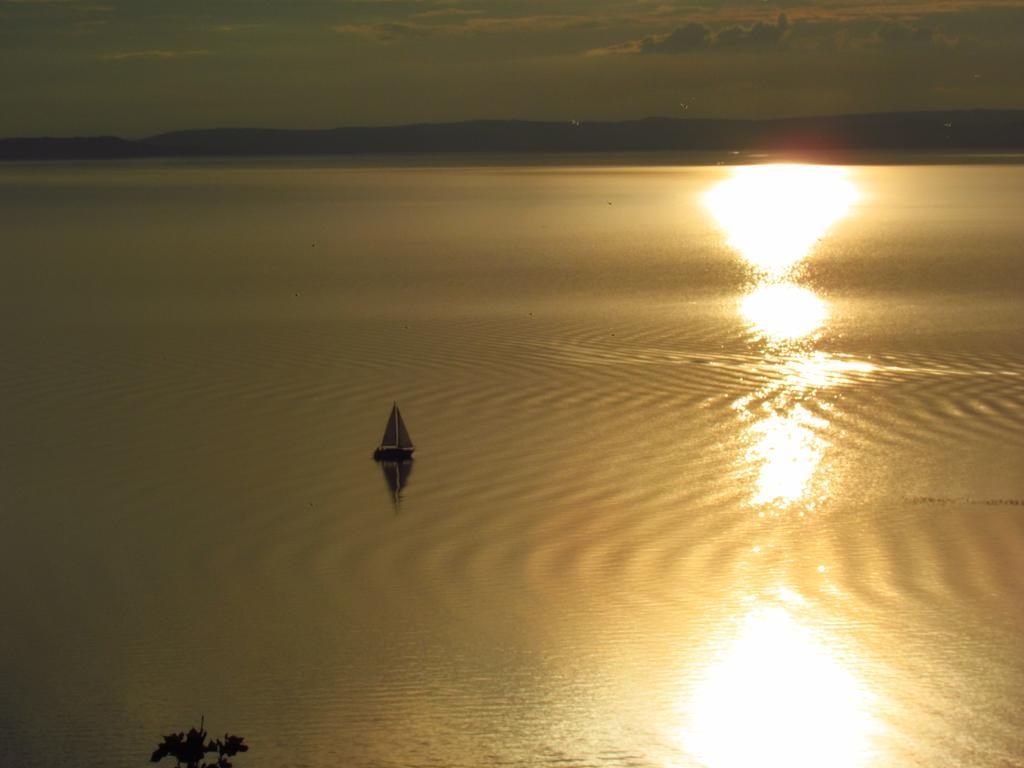 Balaton Wellness Apartman Шиофок Номер фото